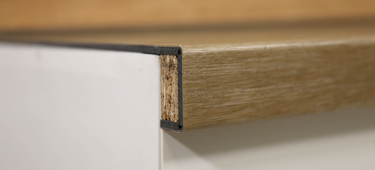 Vinyl Treppenstufen Winkelvariante: Blocküberstand